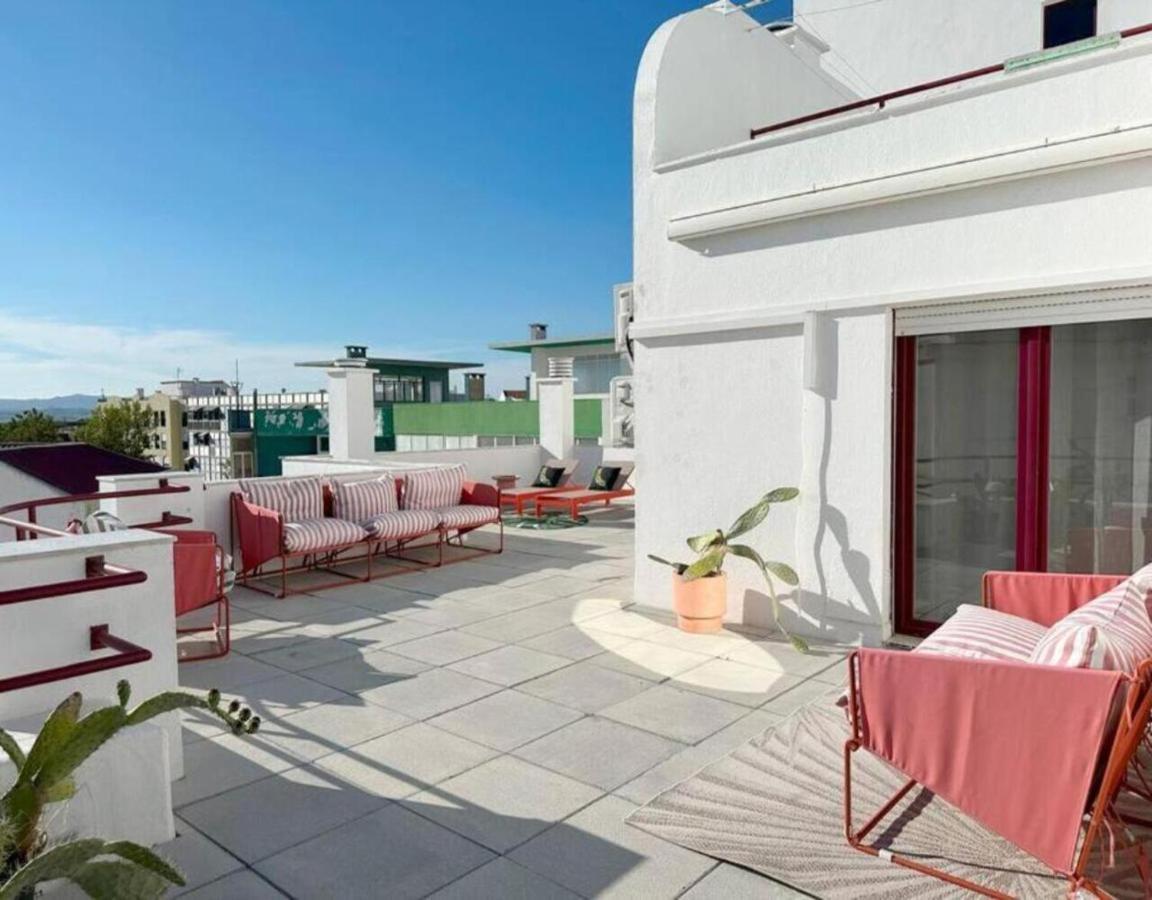 Groovy Caparica Gem With Large Sunny Terrace Lägenhet Costa de Caparica Exteriör bild