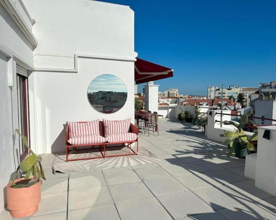Groovy Caparica Gem With Large Sunny Terrace Lägenhet Costa de Caparica Exteriör bild