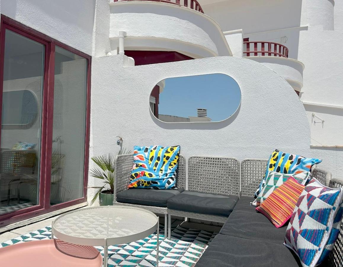 Groovy Caparica Gem With Large Sunny Terrace Lägenhet Costa de Caparica Exteriör bild