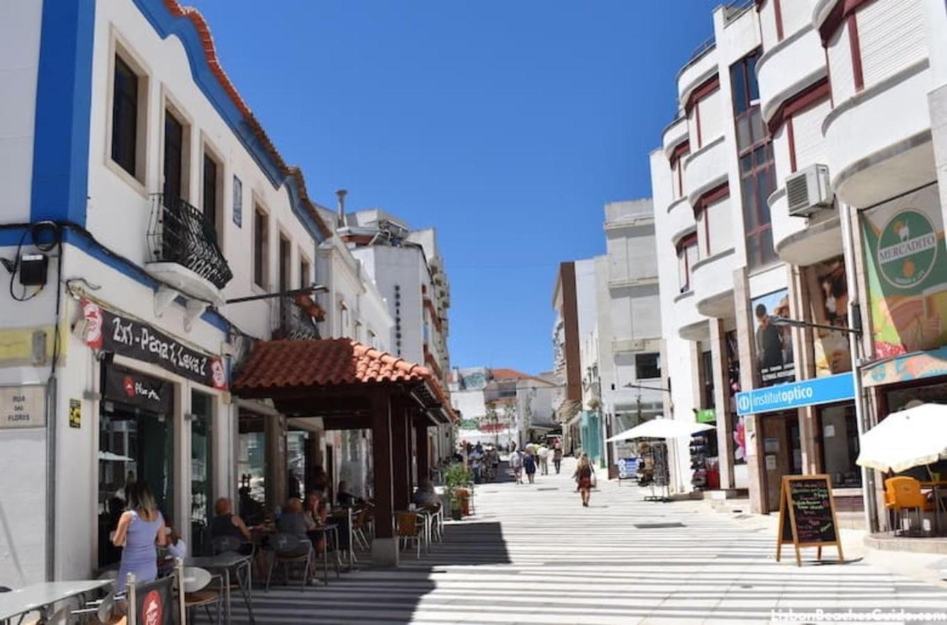 Groovy Caparica Gem With Large Sunny Terrace Lägenhet Costa de Caparica Exteriör bild